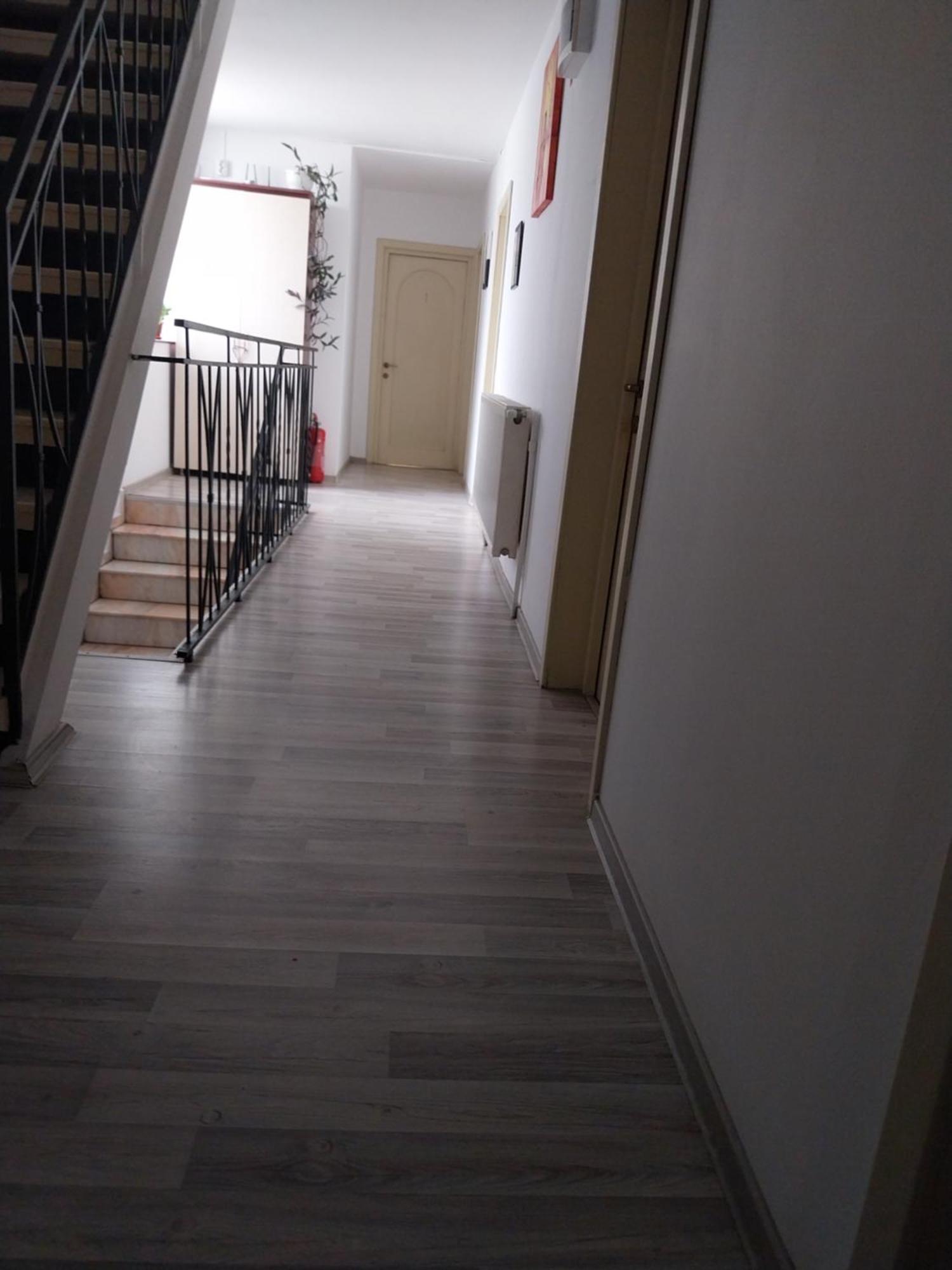 Randevu Hotel Caracal Екстериор снимка